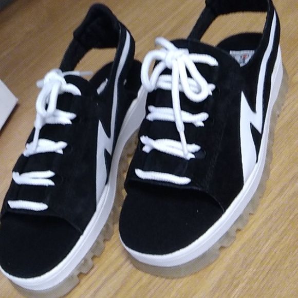 On Your Feet White Peep Toe Tennis Shoe - Picture 2 of 7